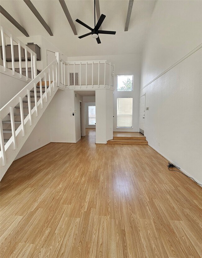 Building Photo - 8167 Sands Point Dr