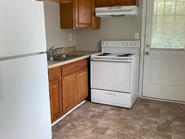 Building Photo - 2613 Remington St