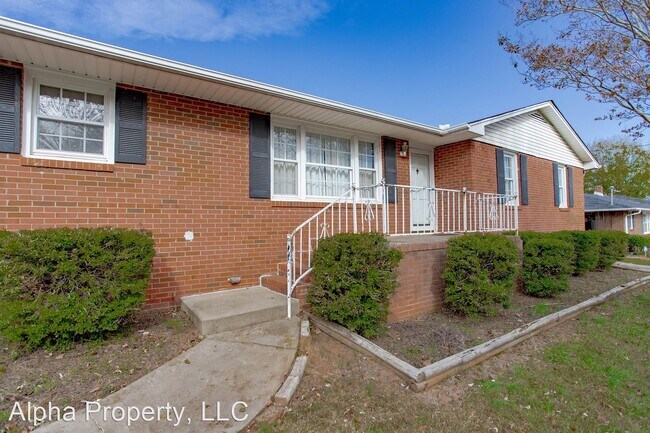 Foto del edificio - 3 br, 2 bath House - 127 Hyde Cir