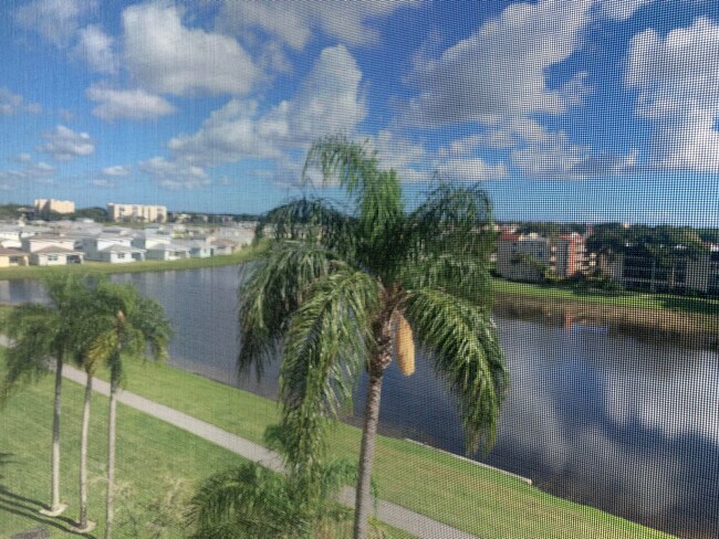 Building Photo - 7360 S Oriole Blvd