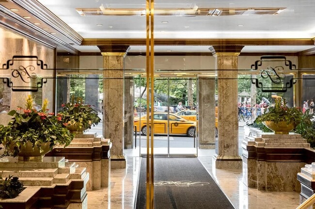 Foto del edificio - 106 Central Park S