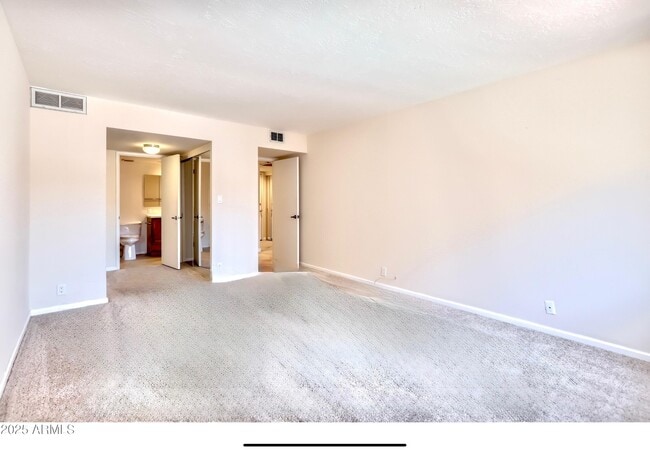 Building Photo - 7920 E Camelback Rd
