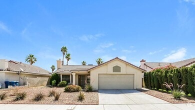 Building Photo - 4006 Avocado Dr