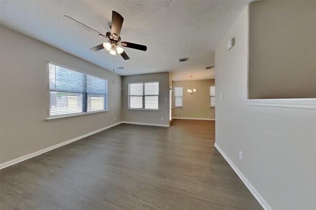Building Photo - 29719 Buffalo Canyon Dr