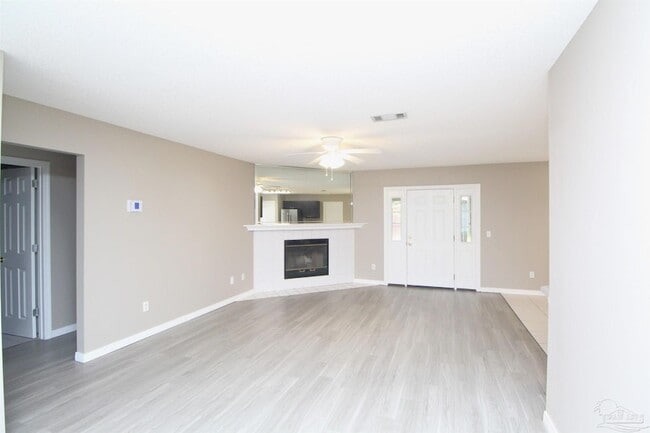 Building Photo - 6923 Cedar Ridge Cir