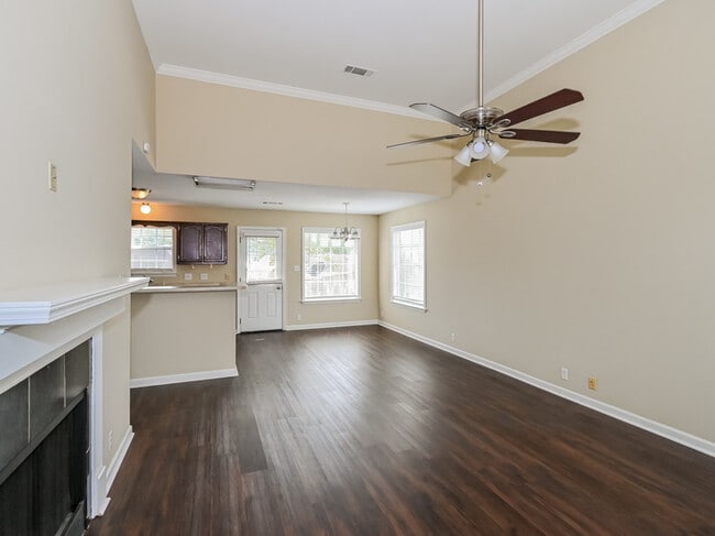 Foto del edificio - 2815 Fletcher View Dr