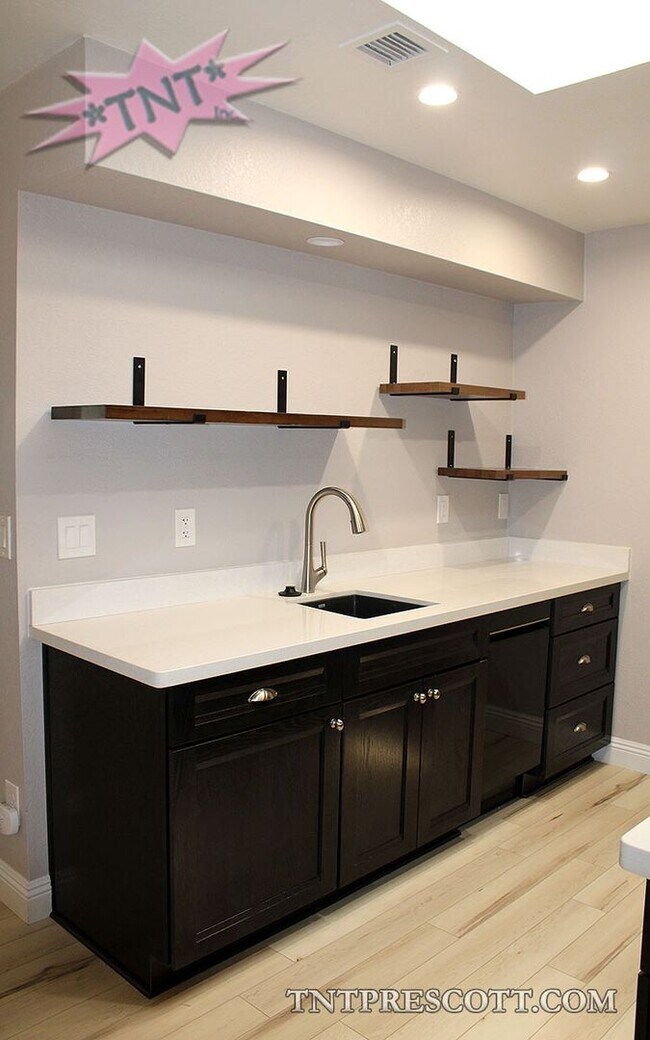 Foto del edificio - Condo in Montana Villas HOA ~ HOLD
