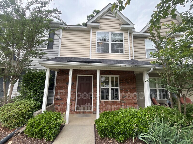 Primary Photo - 129 Summerwood Cir