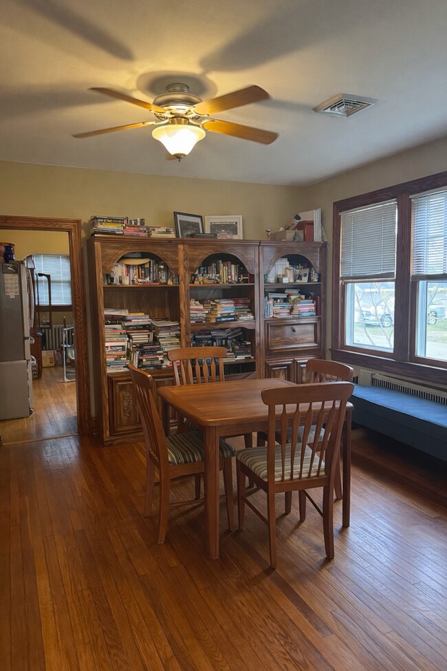 Foto del edificio - Charming Bungalow!