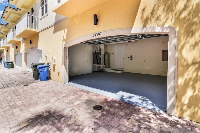 Foto del edificio - 3432 NE 15th Ave