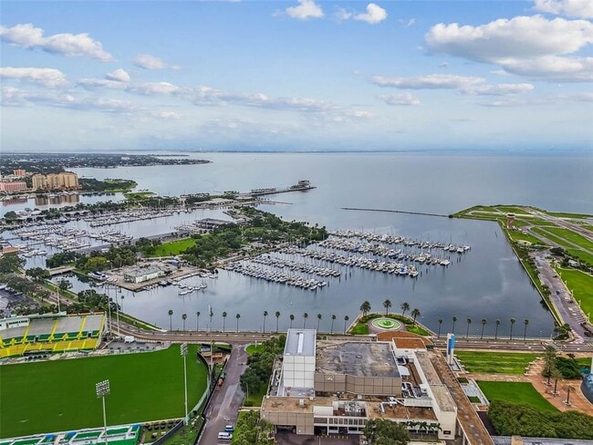 Foto del edificio - 200 4th Ave S