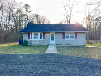 Building Photo - 410 Lakehurst Rd