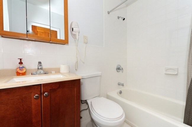 Foto del edificio - 206 E 58th St