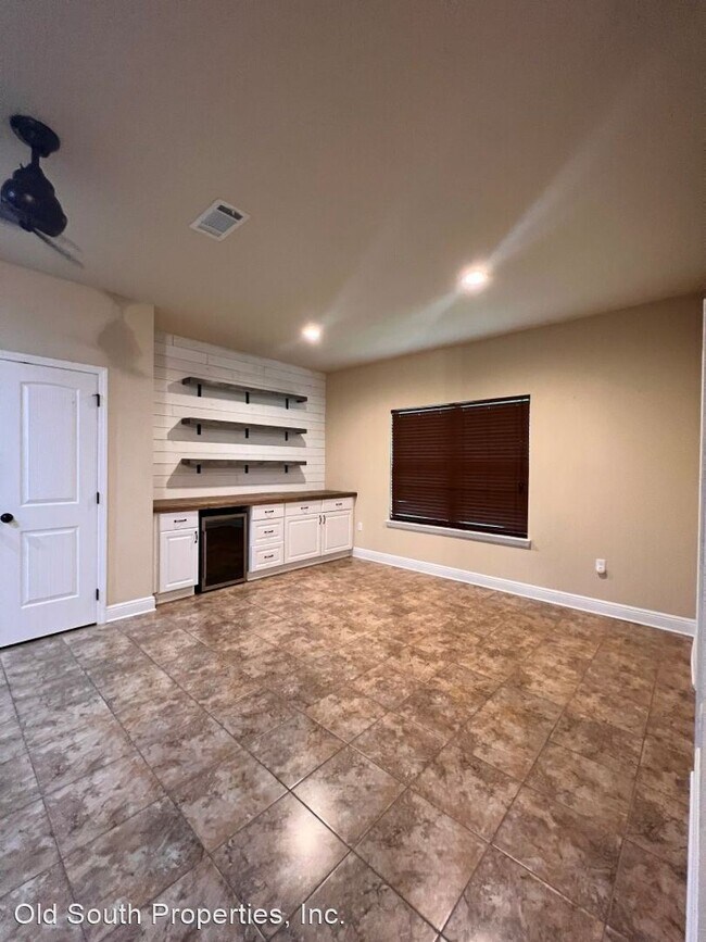 Building Photo - 3 br, 2 bath House - 3903 Tuscany Way
