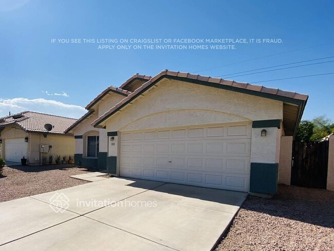 Building Photo - 1391 E Gary Dr