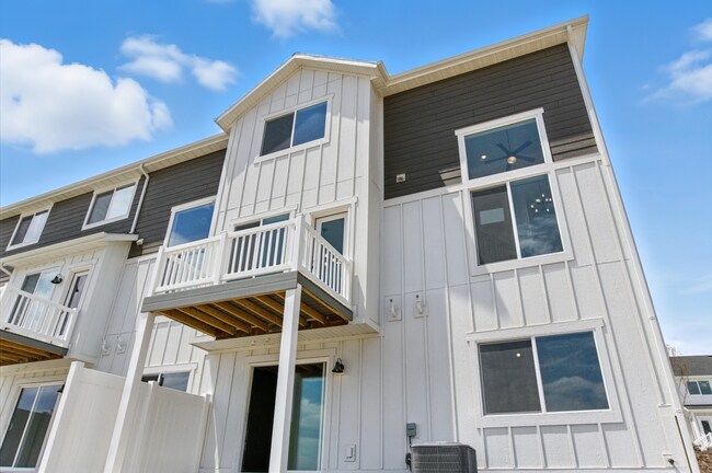 Foto del edificio - 2784 Blue Dawn Ln