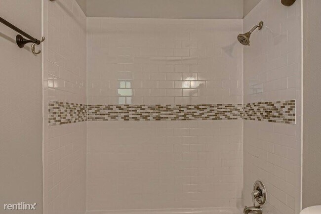 Building Photo - 3 br, 2 bath House - 7605 S Swoope St
