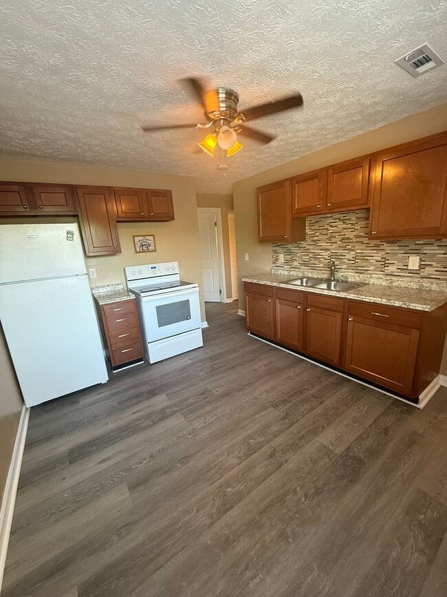 Photo - 6631 Gracely Dr Apartment