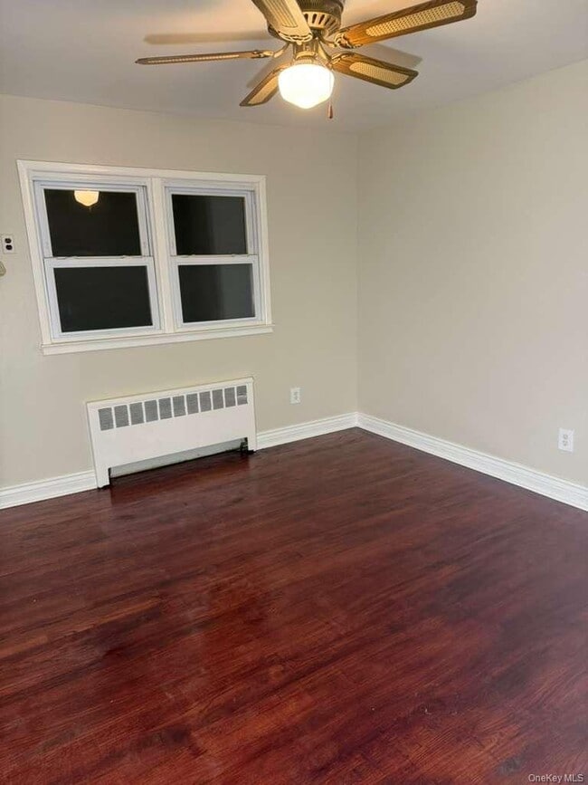 Foto del edificio - 168 Bennett Ave