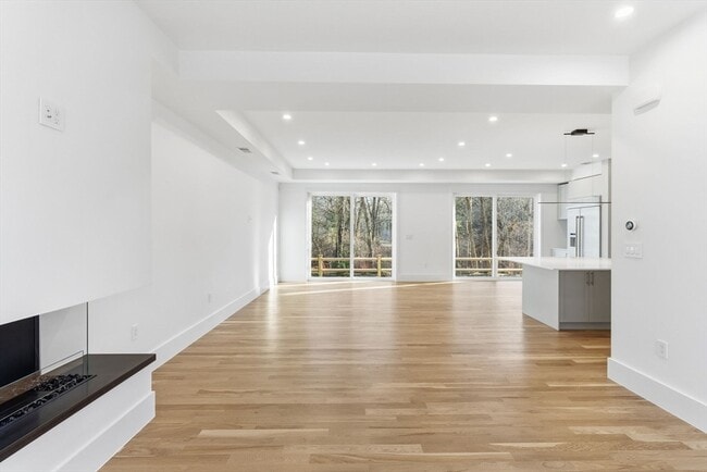 Foto del edificio - 82 Louise Rd