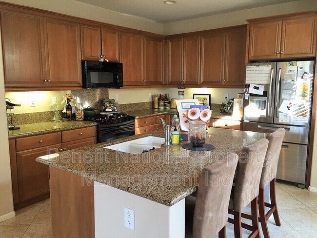 Foto del edificio - 27533 Sunray Ct