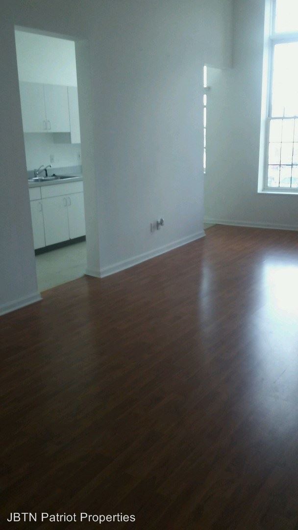 Foto del edificio - 140 Middle Ave