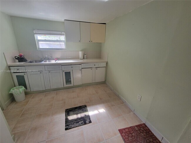 Foto del edificio - 9770 SW 47th St