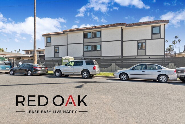 Building Photo - Beautiful Two Bedroom with Spacious Rooms,...
