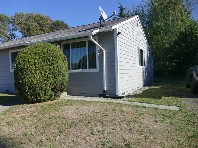 Foto del edificio - Charming 3 bedroom 1 bath Sheridan Park/Ma...