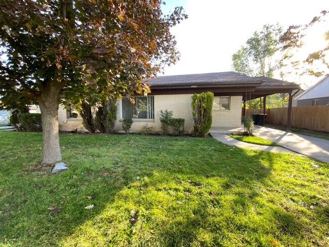 Building Photo - 4523-4525 S 600 E