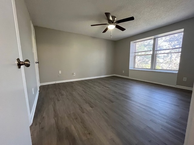 Building Photo - 9530 Shannon Green Dr