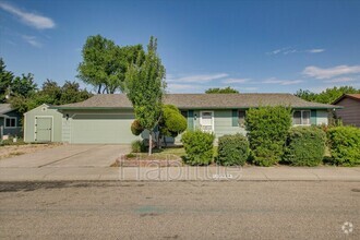 Building Photo - 2924 S Holden Ave