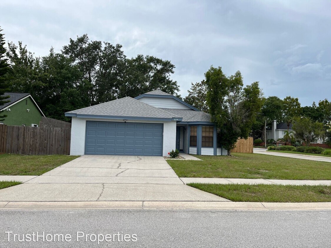 Primary Photo - 3 br, 2 bath House - 894 E. Charing Cross ...