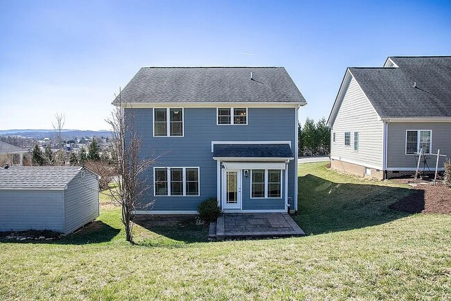 Building Photo - 361 Windsor Dr