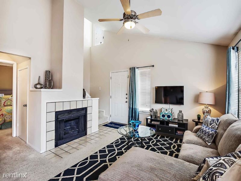Foto principal - 1737 Frankford Rd E