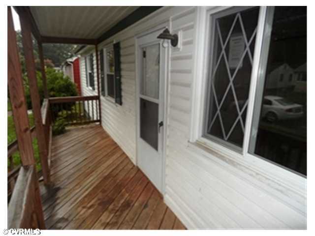 Building Photo - 2303 Maclin Cir