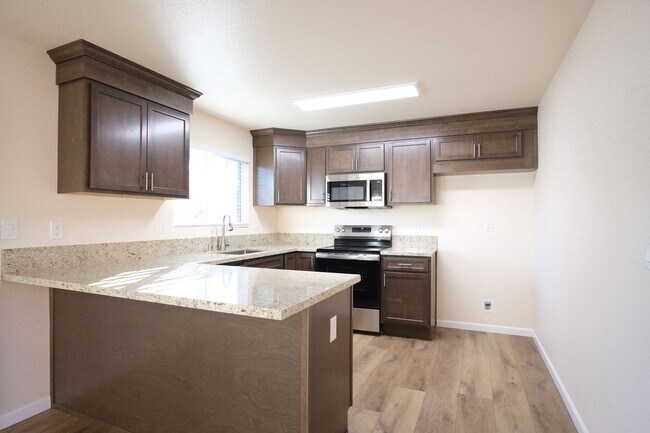 Foto del edificio - Beautiful 3 Bedroom 2 Bath home in Turlock