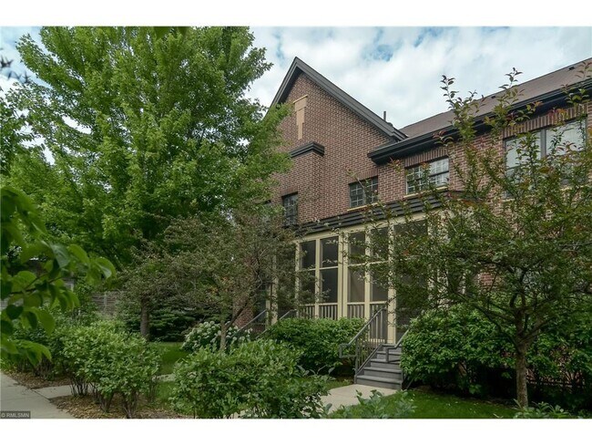 Foto del edificio - 801 Thornton St SE