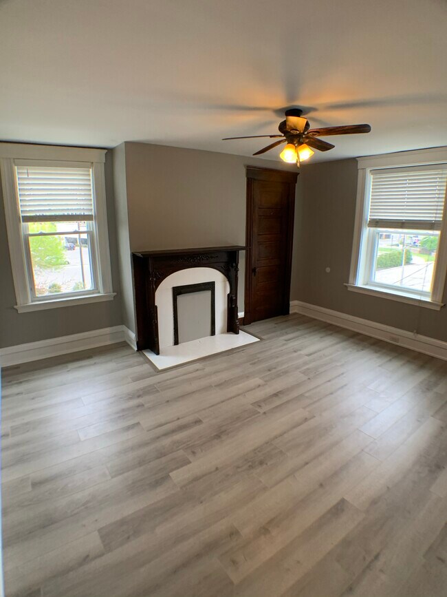 Bedroom 1 - 2203 Washington Ave