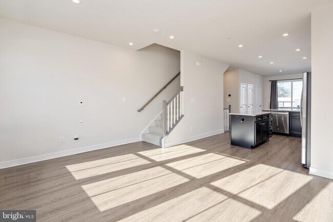 Foto del edificio - 1920 Four Roses St