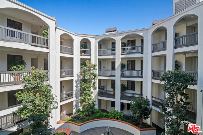 Building Photo - 2131 Century Park Ln