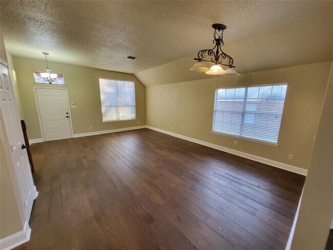 Foto del edificio - 9602 Summer Dr