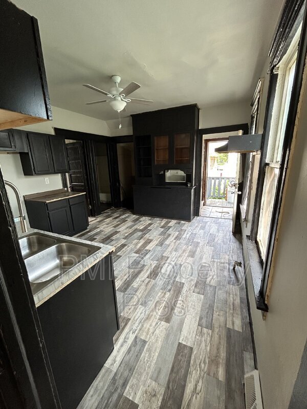 Foto del edificio - 1010A S 26th St