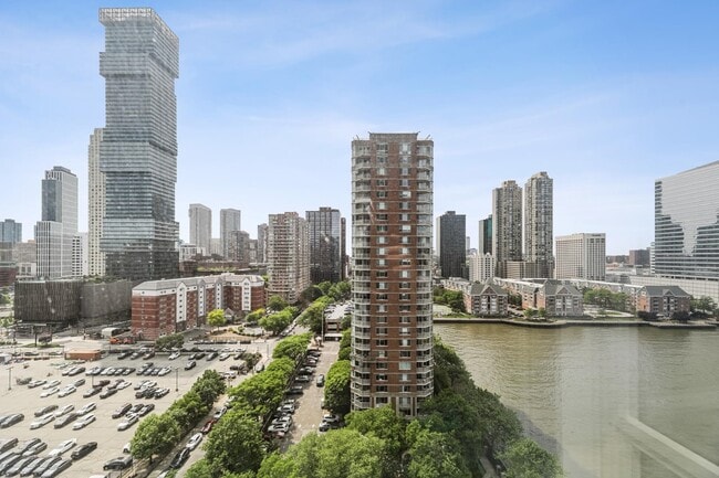 Foto del edificio - 2 2nd St