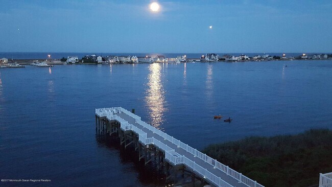 Foto del edificio - 200 Portland Rd