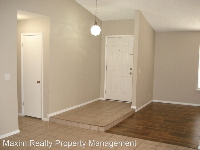 Foto del edificio - 4 br, 2 bath House - 6508 Starcrest Dr