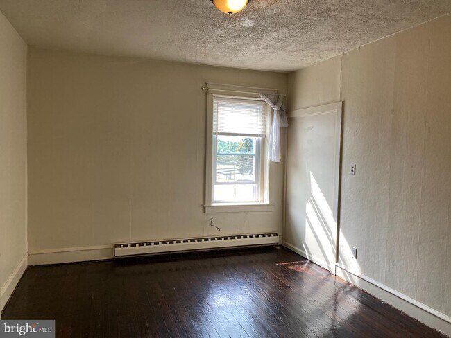 Foto del edificio - 108 Lawn Ave