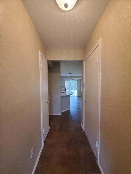Foto del edificio - 2116 E Gann Hill Dr