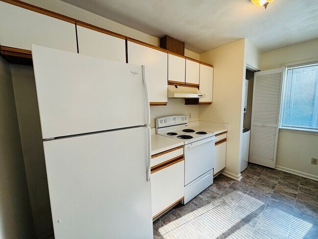 Foto del edificio - 402 Berryfield Ln