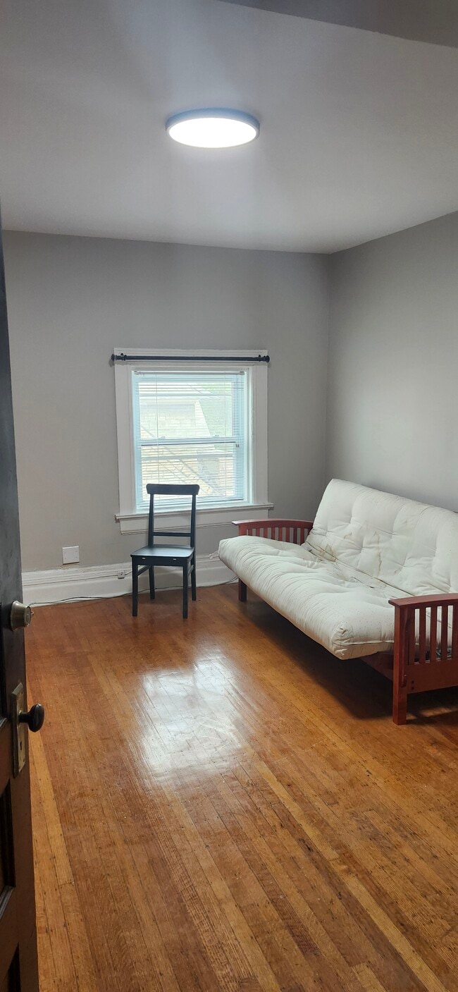 Building Photo - 4457 Westminster Pl